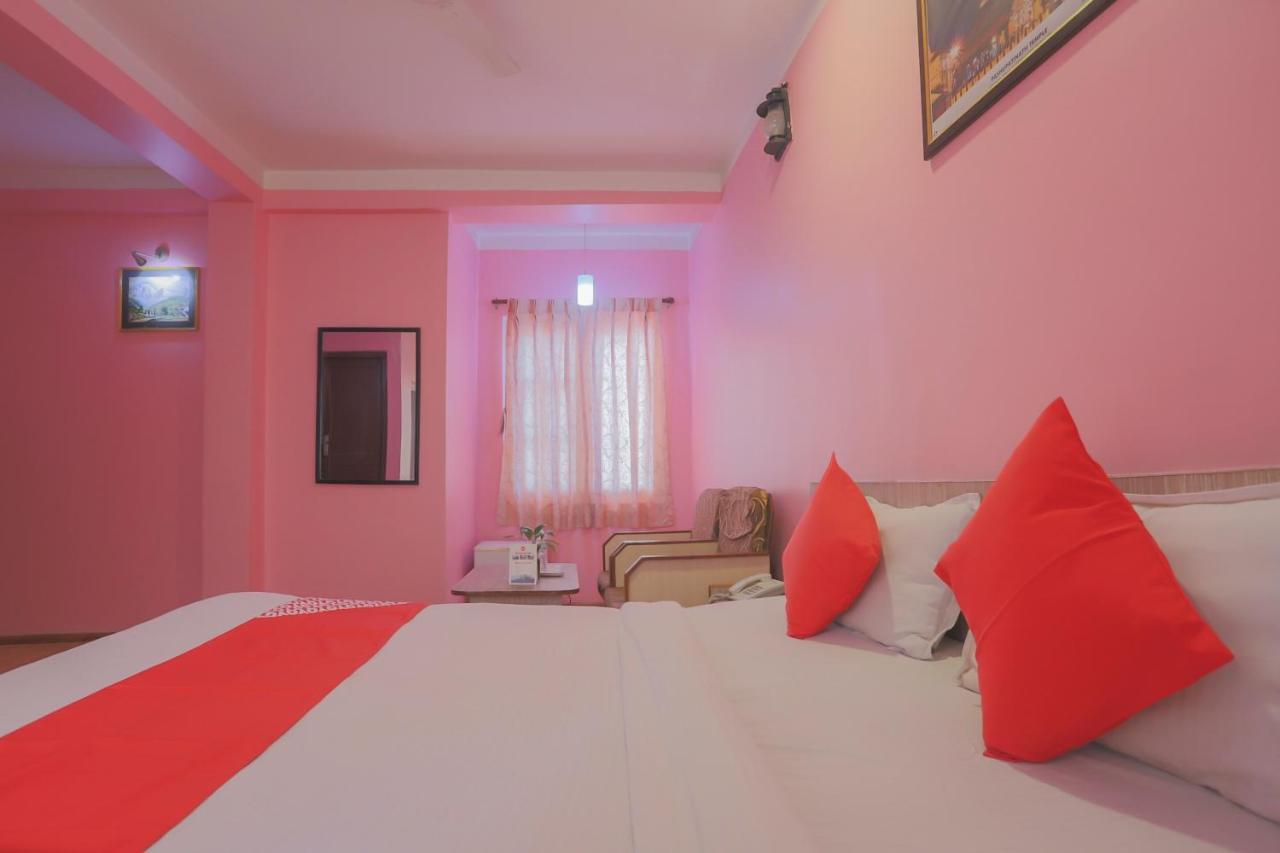 Oyo 789 Hotel Shivam Plaza กาฐมาณฑุ ภายนอก รูปภาพ